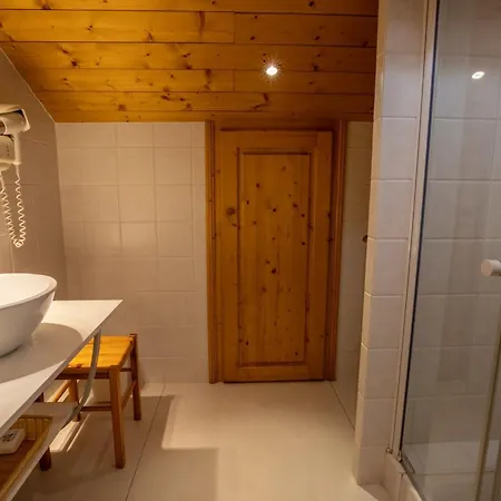 Alpehytte Serpolet Outside Hot Tub And Sauna *