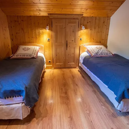 Serpolet Outside Hot Tub And Sauna * Mussillon